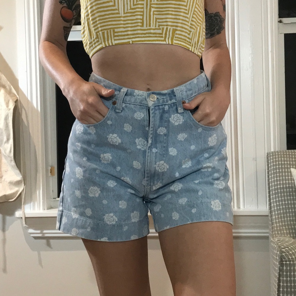 SOLD💚✨ Vintage BONGO High Waist DenimShorts